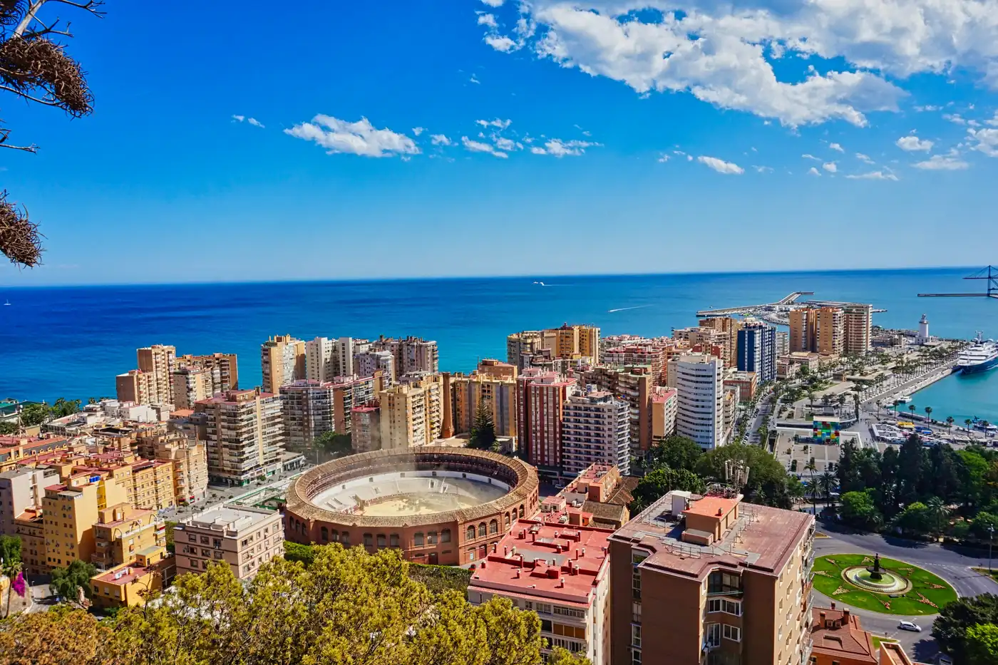 Vista de Málaga, ciudad donde Rex Digital trabaja el SEO local de negocios